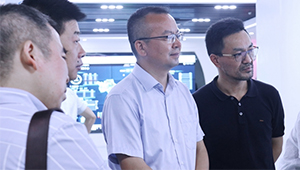 杭州市科技局局长赵喜凯一行莅临托普云农考察调研