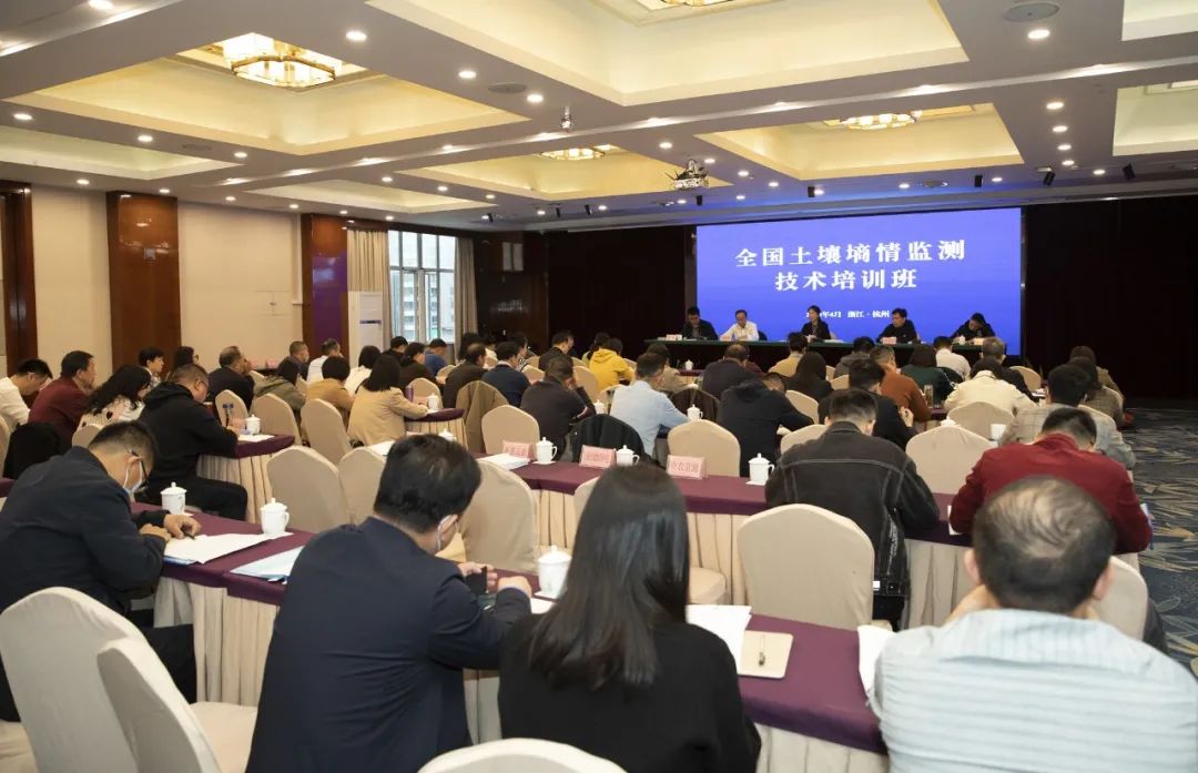 全国推进土壤墒情监测技术，托普云农助力绿色农业现代化发展